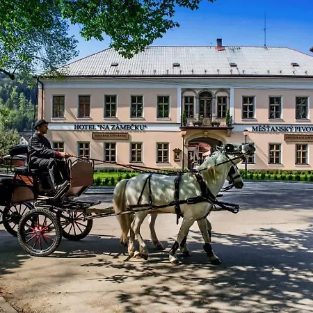 Na Zámečku 3*