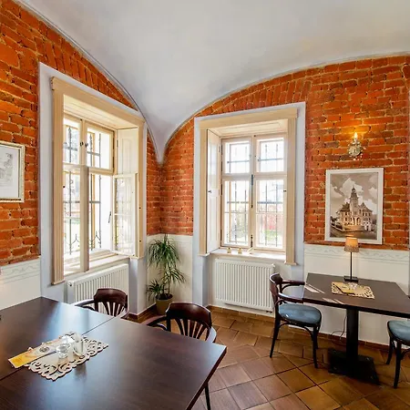 Na Zámečku Hotel 3*