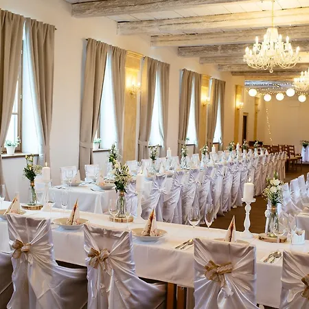 Hotel Na Zamecku