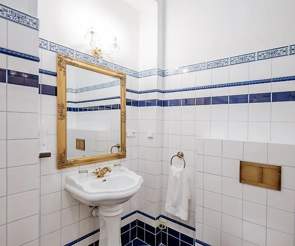 Hotel Na Zamecku 3*